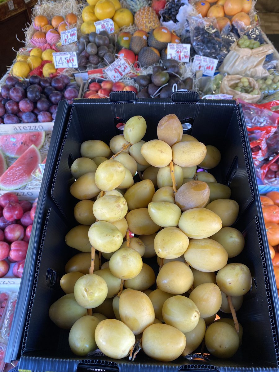 Tonys_N2's tweet photo. Fresh yellow dates! These are the natural form of the conventional dried dates. #tonysfinchley #tonysn2 #eastfinchley #naturaldates #freshdates #yellowdates https://t.co/2zwVcT49cn