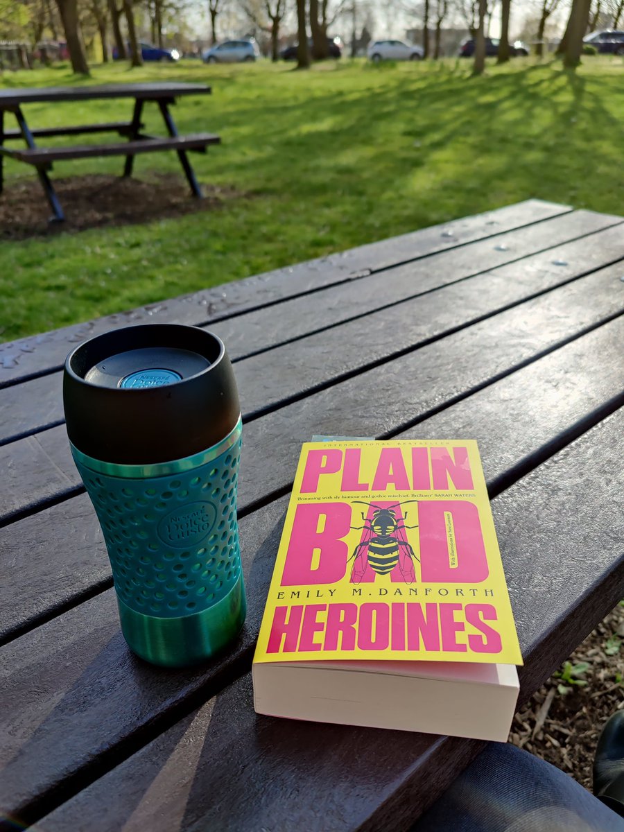 lita_eliza's tweet photo. Been a while since my last #CoffeeTimeReading but I've just received this brilliant book and I couldn't resist! What are you reading this weekend? #BookTwitter https://t.co/onFsDhzMM9