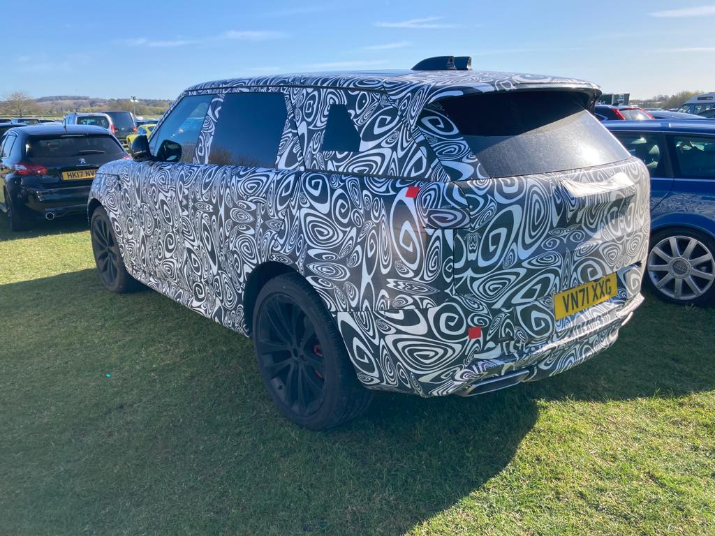 MotoringChat's tweet image. Can you see this in the Goodwood car park? #LandRover