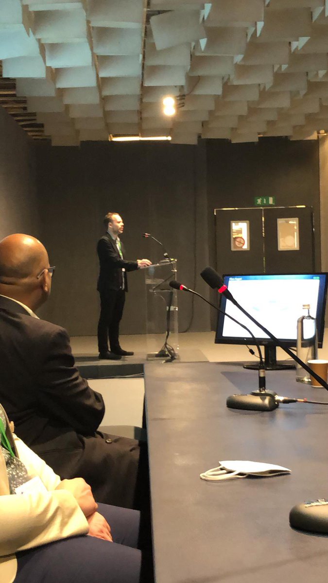 Iris Sommer tweet media