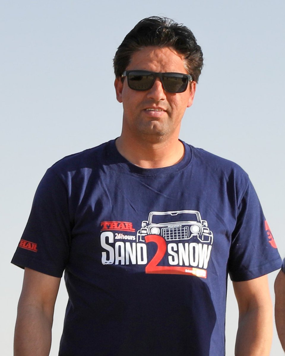 SirishChandran's tweet photo. We’ve got two #MahindraThar on #Sand2Snow drive. Giving me company in the lead 4x4 is Arjuna awardee @Gillracing while king of the mountains Suresh Rana is partnered with king of the desert Madan Choudhary in the second #mStallion #Thar https://t.co/6jP3gqHreF