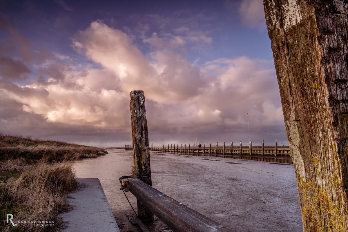 Noordpolderzijl 📸😀

instagram.com/p/CcAygzxMK9u/…

facebook.com/17944031974556…

#noordpolderzijl #nikonl #benrobenelux