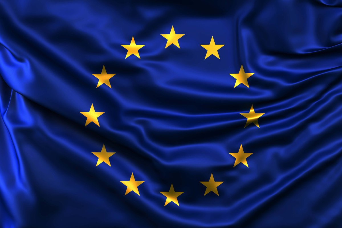 OliverVarhelyi's tweet photo. President @vonderleyen handed over the questionnaire to #Ukraine yesterday and I will hand the questionnaire over to #Georgia &amp; #Moldova on Monday. The answers will help @EU_Commission to prepare opinions on #EU applications of the three countries, as asked by #EUCO. https://t.co/4fHwWcEIs5
