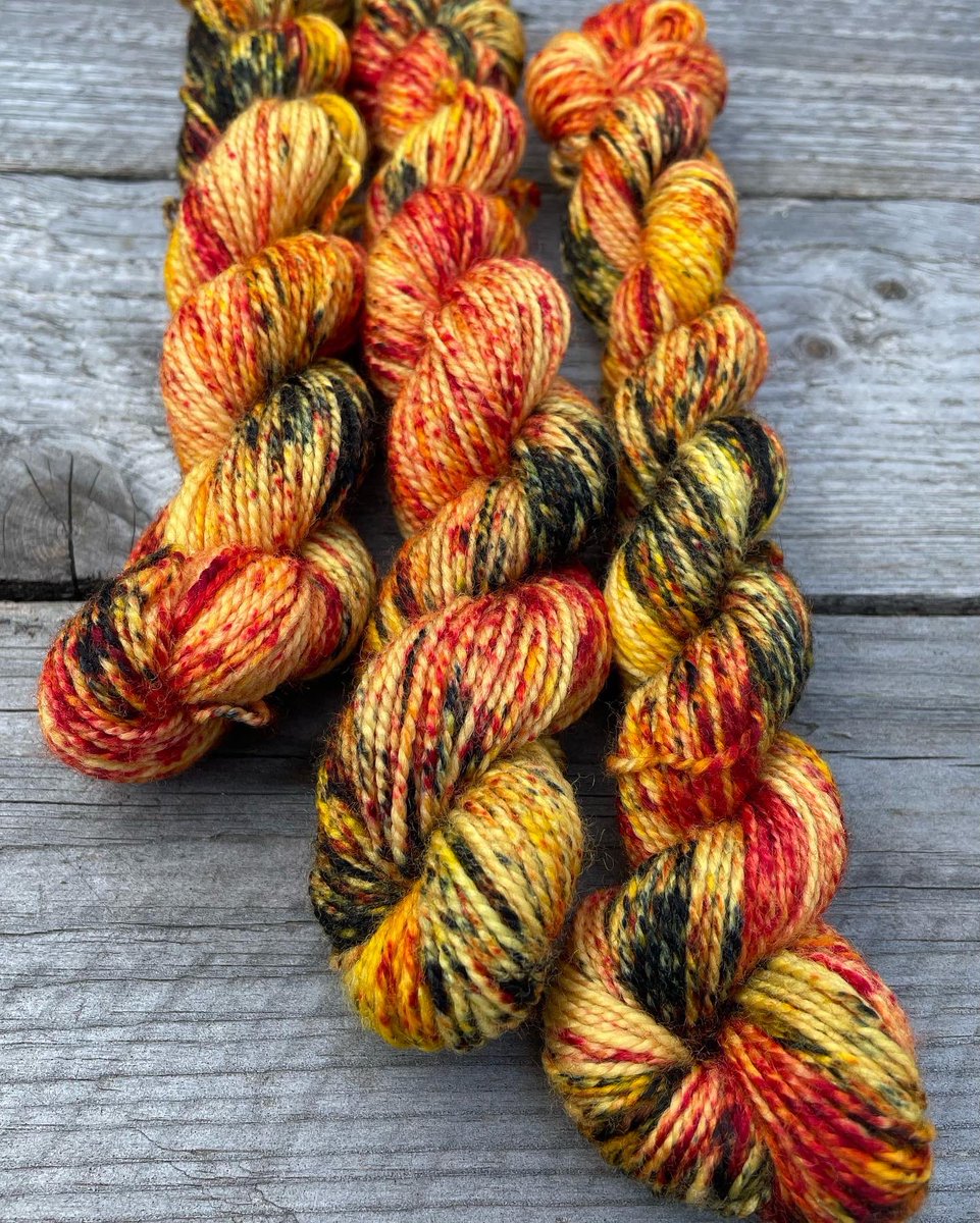 asyetyarns's tweet photo. #CCabc I is for Individual mini skeins: I know that full sized skeins and sets of five minis may be out of some peoples price range, so I also offer individual mini skeins, and will start offering pairs soon.#yarnisforeveryone #knittingtwitter https://t.co/4nXs8Or1hB #yarnforsale https://t.co/0OMZvE5sVk