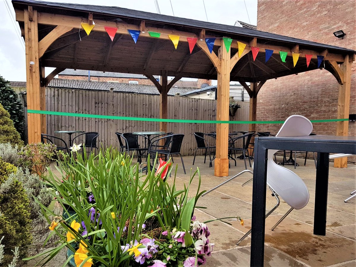 WhiteRoseBooks's tweet photo. As if today wasn't going to be exciting enough we have the big reveal! Our new outdoor seating area &amp; gazebo will be officially opened by the @CannonHallFarm bros, Rob &amp; Dave!! Plus the sun is shining, at the moment anyway!  #choosebookshops @BBCYork @DiscHambleton @Thirskinfo https://t.co/RceVJ6ODD5