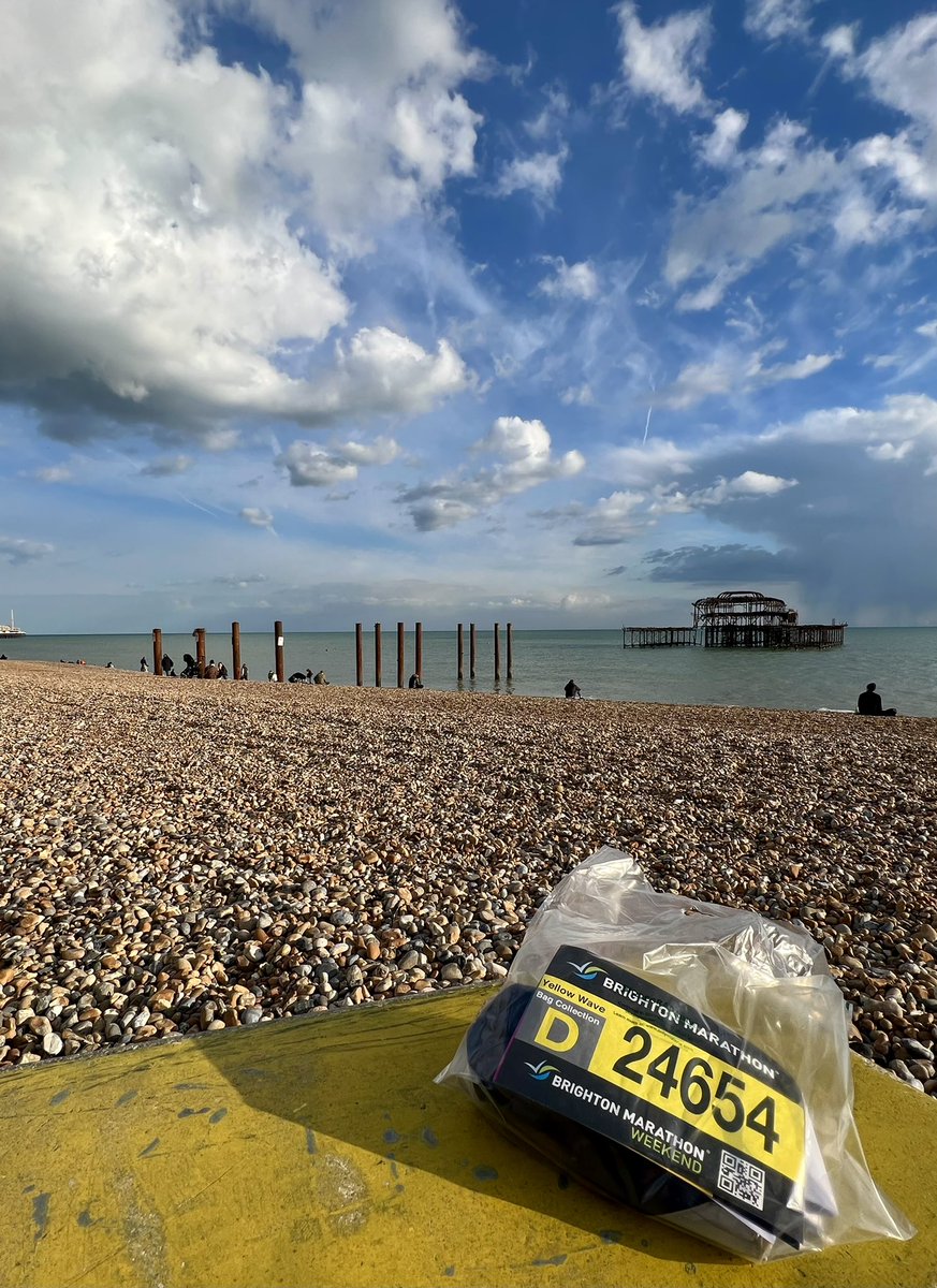 wellbeingexecs's tweet photo. The Brighton Marathon 2022 is almost here. Such an emotional weekend. I lost my sister Hazel to Sepsis 3 years ago this May. I have to stay strong &amp; draw from the strength she gave us all!#sepsis #BrightonMarathonWeekend #RunningMan #running #marathon #staystrong #wellbeingexecs https://t.co/xWkSkAgRVY