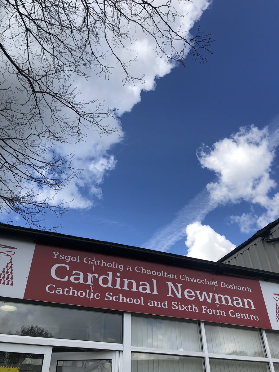 StaceyArtsWales's tweet photo. Great day yesterday visiting schools in the valleys to chat with students and spread the word about @theCentre’s #LifeHack event on the 20th April! 🤩
Thank you to @Ysgolnantgwyn, #CardinalNewmanCatholicSchool #PorthCommunitySchool #YsgolGyfunCwnRhondda & #PontypriddHighSchool! https://t.co/ZWOFvYdjem