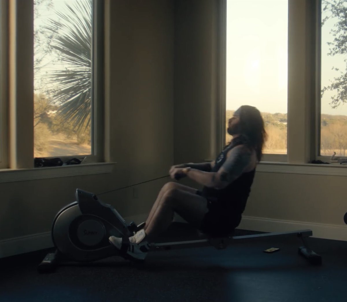 kendyl_henry's tweet photo. @KoeWetzel workout routine? https://t.co/UFjk6cj1fz