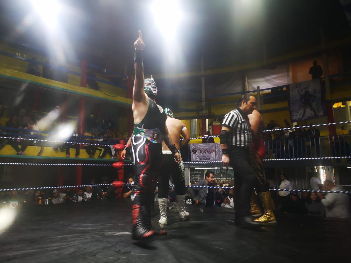rderudolucha's tweet image. Dr muerte, Último azteca Jr, Xplosivo y Carroñero se llevaron la victoria ante 
Shocko, Fuhrer, Torito negro y Quinto dan

#LuchalibreCM

#somosluchalibre