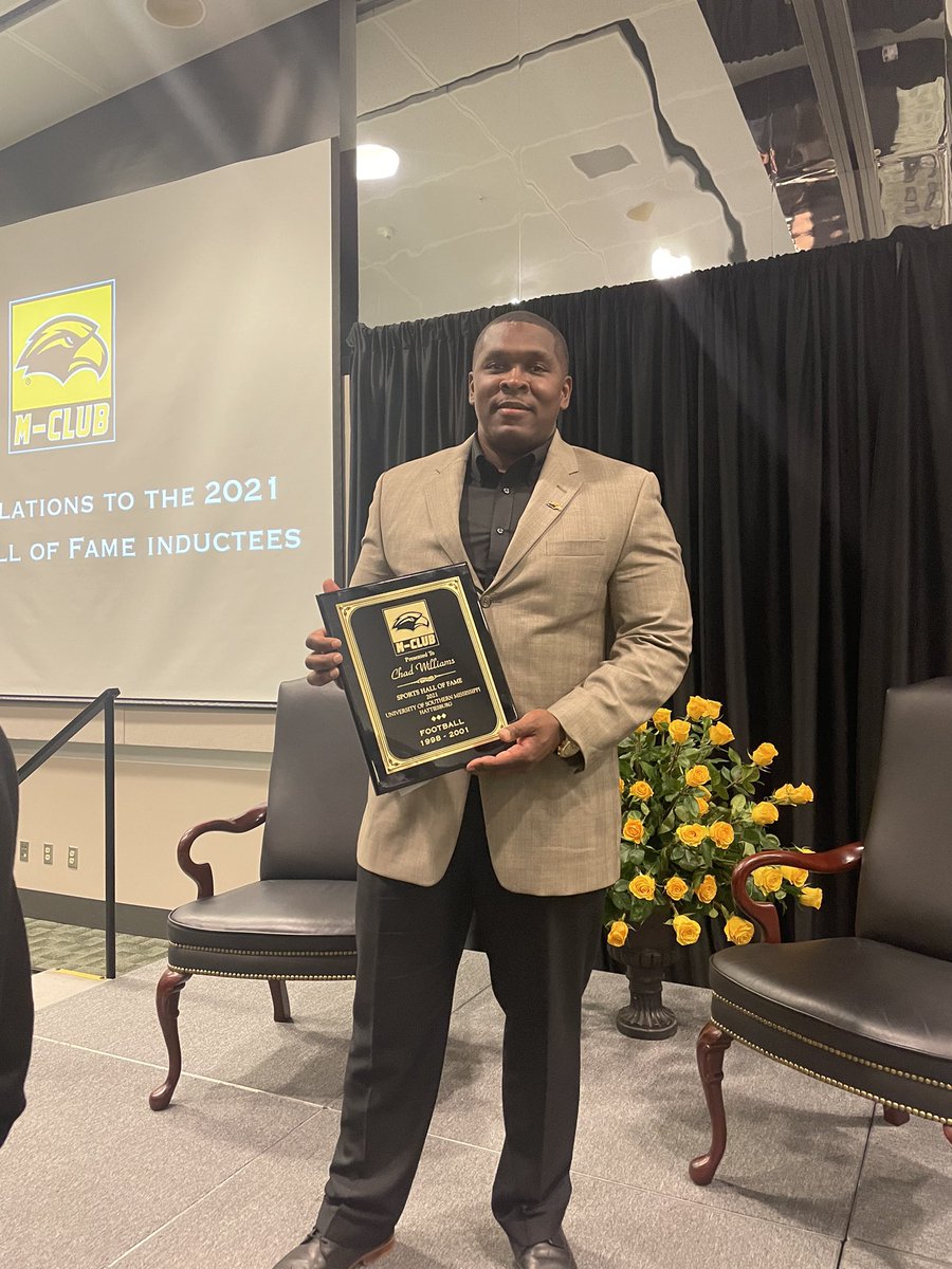 Awesome ride, A little football journey!! What’s understood, don’t have to be explained!! The reason I’ll always choose <a href="/SouthernMissFB/">Southern Miss Football</a> @_USMrecruiting 🦅🟡⚫️ SMTTT!!!