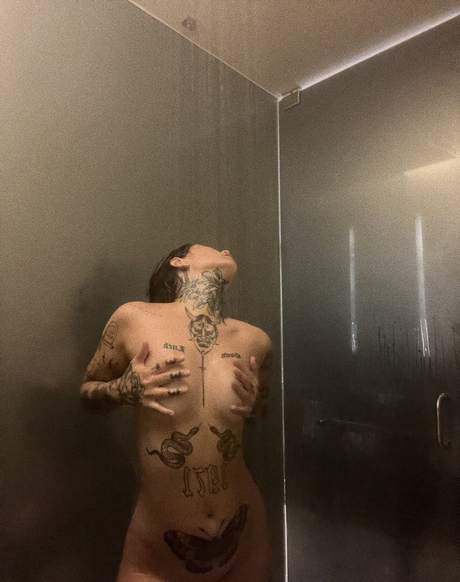 23 ретвитов. 