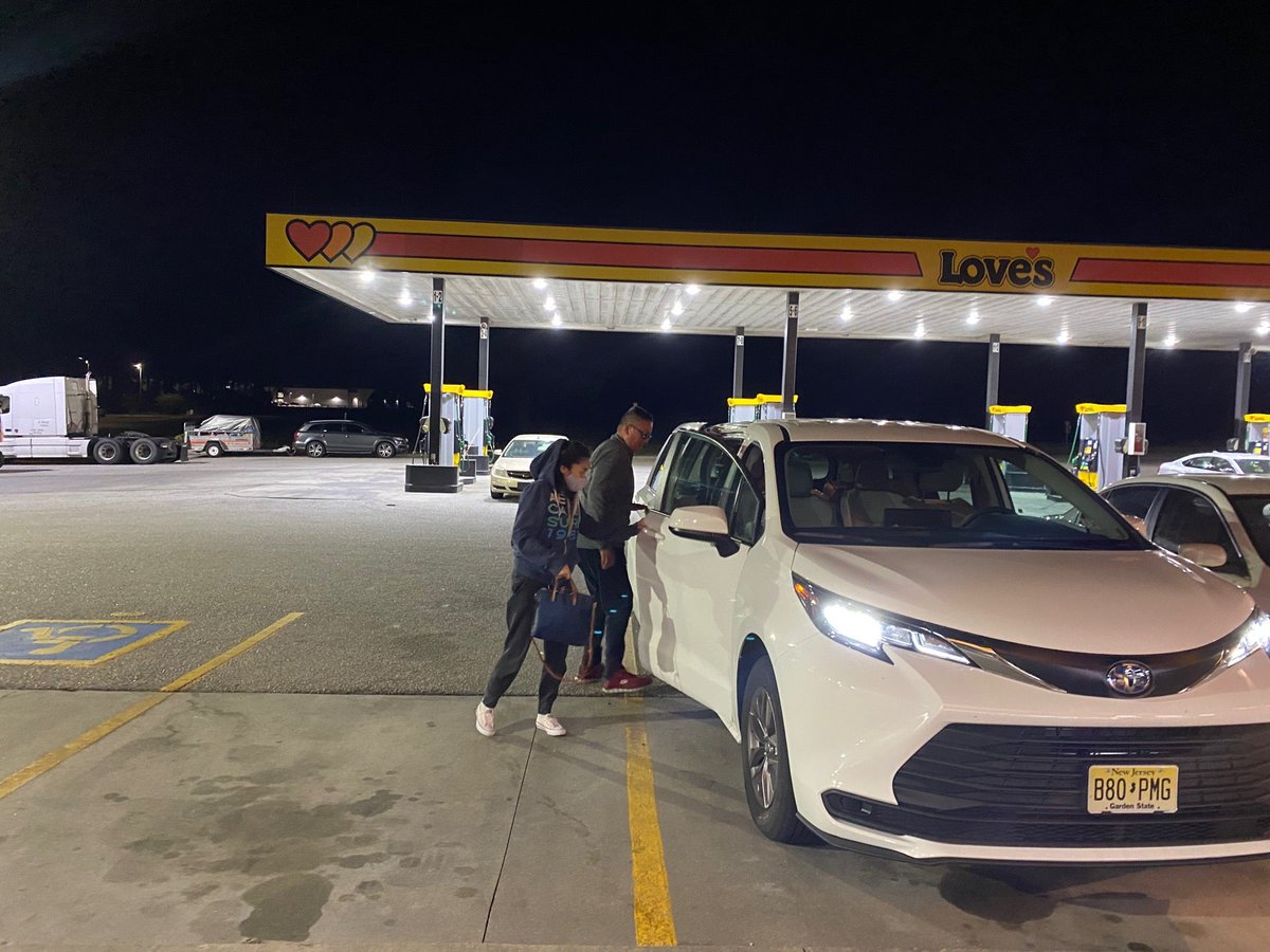 ye17mmGer's tweet photo. ❤️ (at @LovesTravelStop in Dillon, SC) https://t.co/n7dy7uuvhl https://t.co/6XPQ7w1THi