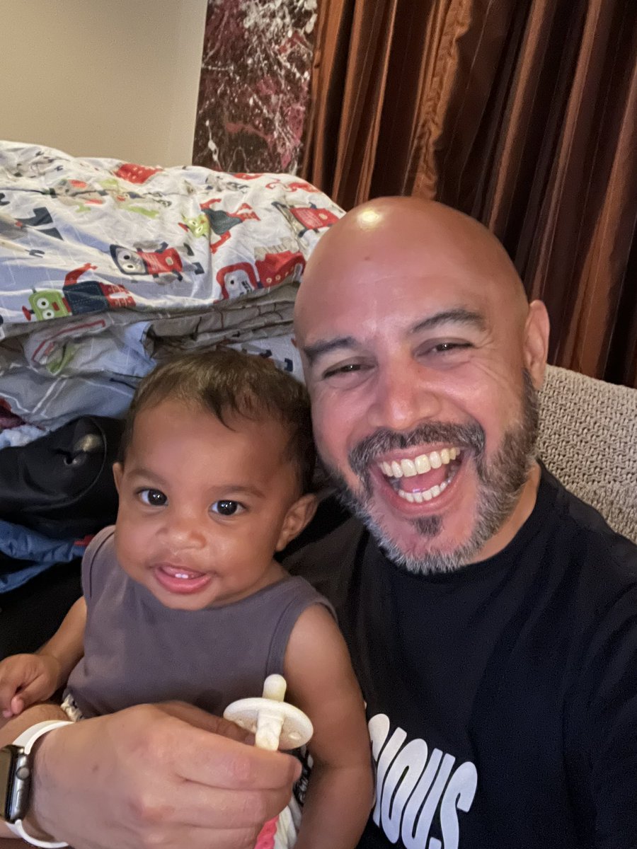 hernandojr's tweet image. Friday night nanny time for yours truly! #bestuncle #uncleH