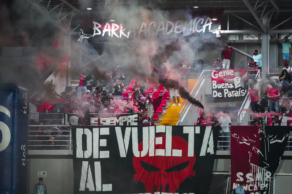 AlejandroR507's tweet photo. Mis respetos a la @BarraAcademica https://t.co/J9gyqGpjVu