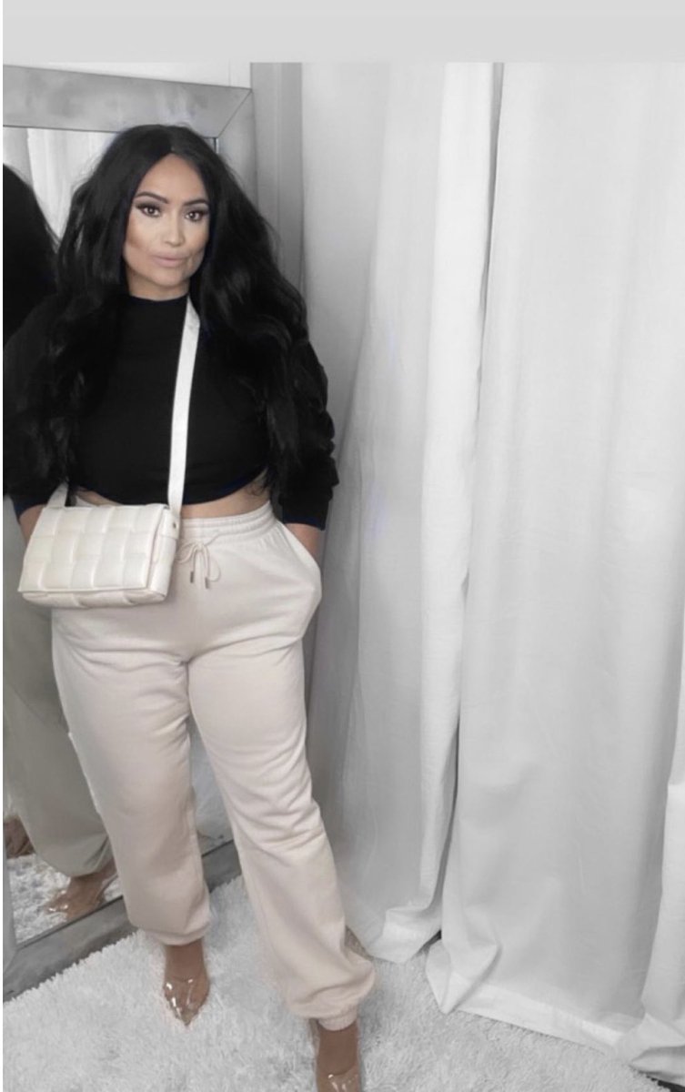 itsluisastyle's tweet photo. #ootd #comfy #joggers #croptop #ootdStyle #style #outfit #heels #highheels #styling #lookbook #Blog #blogger #mylook #fashion #fashionista #motd #ltk #beautiful #beauty #hmonline #clearheels #Trending #trend #trends #LINKINMYBIO #shopeepay #shopmycloset #getthelook #sotd https://t.co/UW3XHttGMW