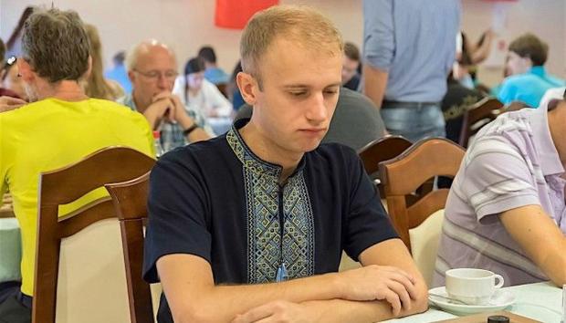 ResistanceToday's tweet photo. За вышиванку и Путина: Россия добилась дисквалификации чемпиона мира по шашкам https://t.co/qICbIH29Np https://t.co/fHWj2BN7dE