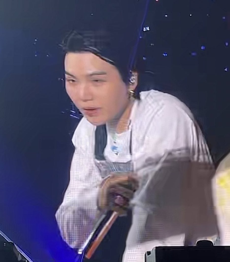 houriyng's tweet photo. oh i'm in love with him https://t.co/SlhTsIXHKF