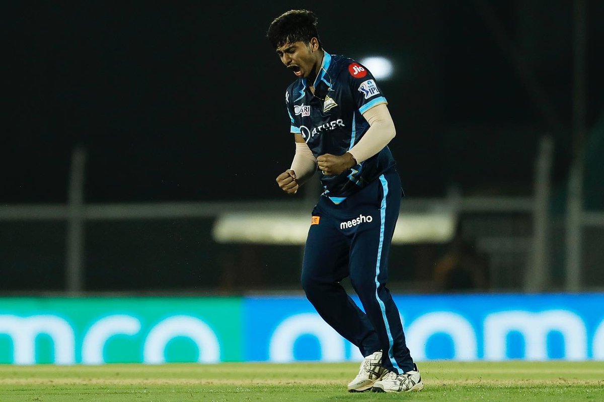 NalkandeDarshan's tweet photo. Upwards and onwards @gujarat_titans 

#surreal #IPL2022 #AavaDe https://t.co/L6xEtb6gWg