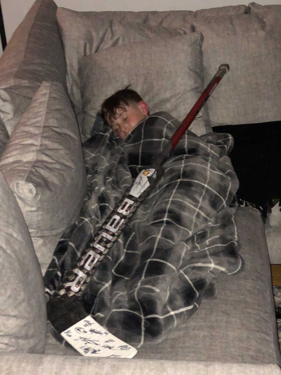 sheldonlund's tweet photo. @pilotbuttestorm My son got a signed stick tonight He fell asleep with it. #gostorm #rolemodel https://t.co/57IMIgbOtl