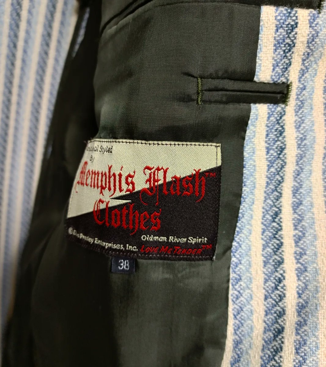 YosukeFunabashi's tweet photo. 2007 Memphis Flash Clothes Hollywood Stripe Jacket!
My Works.
#706union
#50sstyleclothing
#vintageclothing
#elvisstyle
#hollywoodjacket
#fleckjacket
#warpandwoof
#midcentury
#fleckpattern
#blackandpink
#elvispresley
#エルヴィスプレスリー https://t.co/95suF2gNoI