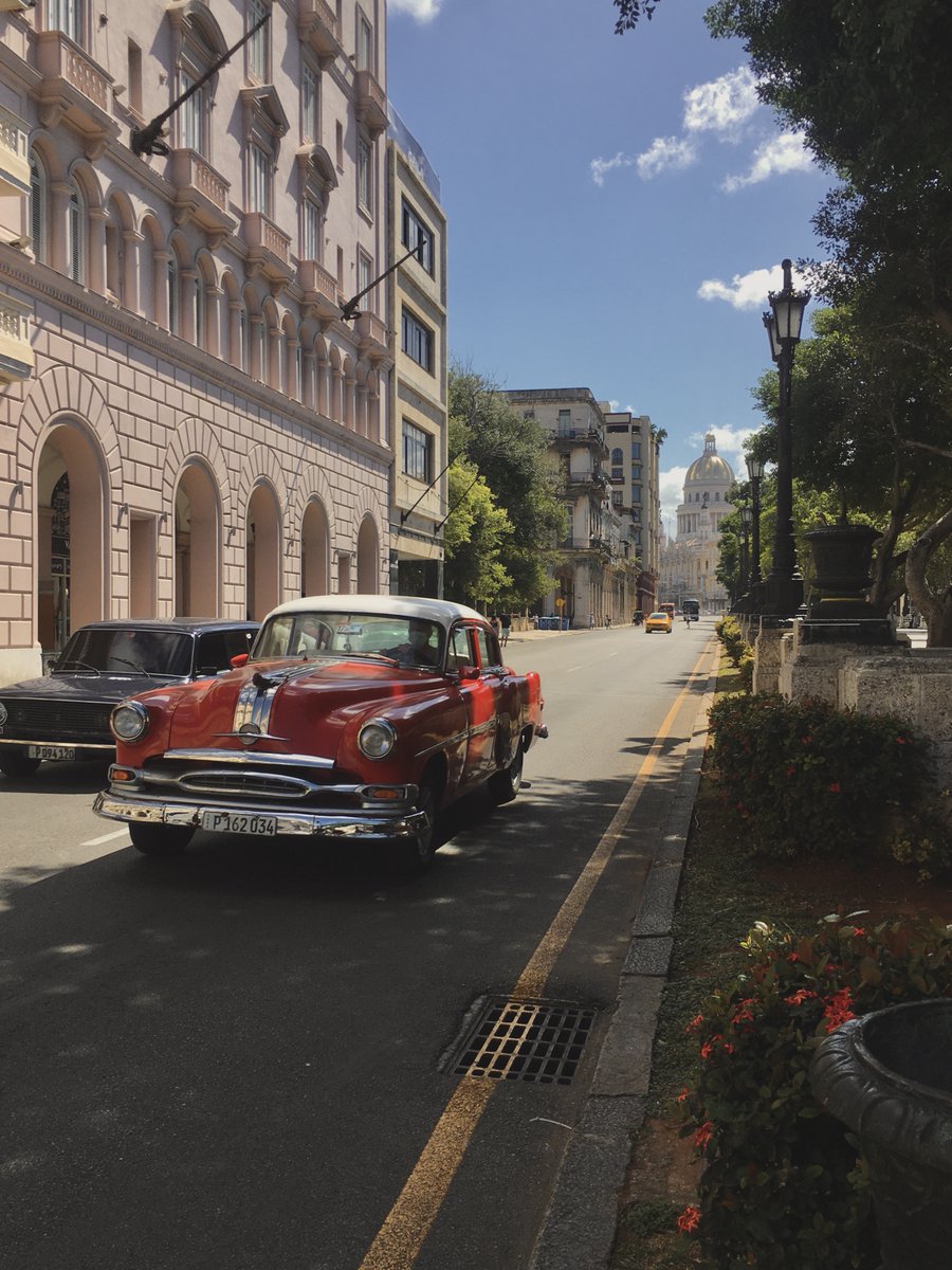 Checkout Prado's car from collection My mobile's shots on @ParasHQ

#paras #cryptoart #digitalart #tradingcards paras.id/token/x.paras.…