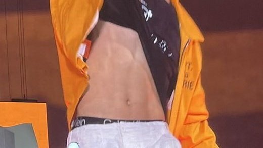 tokkistardust's tweet photo. Can't do this anymore...
#PTD_ON_STAGE_LV #BTS
#ARMYdown #SendHelp ๐ https://t.co/kBTkE5d48B