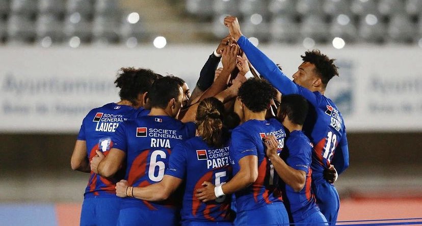 #Singapore7s 
#HSBC7s 
#HowWeSevens 
@WorldRugby7s 
@WorldRugby_FR 

Malgré ça les #Bleus de <a href="/PaulinRiva/">Paulin Riva-OLY</a> ont rivalisé avec les 🇫🇯. 
🇮🇪 / 🇫🇷 : 10h44 sur C+ Décalé !