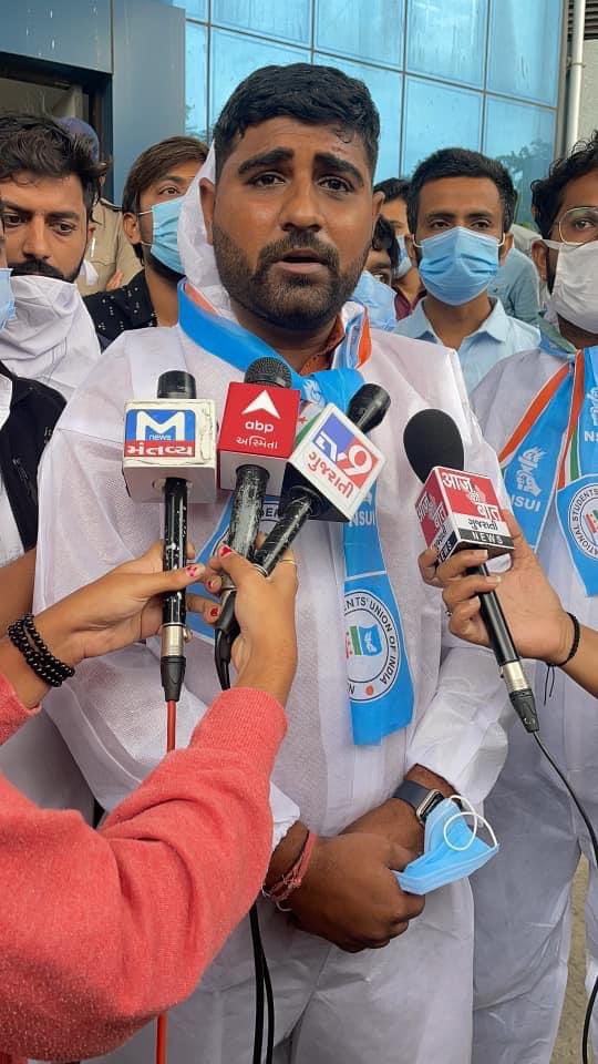 GaurangIYC's tweet photo. भारत का सबसे मजबूत छात्र संगठन, छात्र हित मे सदैव तत्पर, निस्वार्थ भाव से देश की सेवा करने वाला "भारतीय राष्ट्रीय छात्र संगठन" (NSUI) के स्थापना दिवस की आप सभी छात्रों व कांग्रेस जनों को हार्दिक शुभकामनाएं।।
#NSUIFoundationDay @nsui @NSUIGujarat @jagdishthakormp @RaghusharmaINC https://t.co/5s9NRbpeXI
