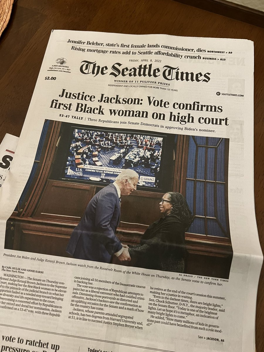 alexlofton's tweet photo. Woot! #SCOTUSConfirmation https://t.co/dx9vw79y3a