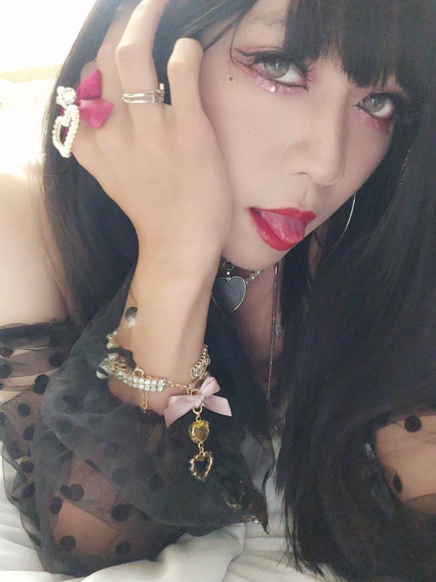 週末 微。色色😘

#伪娘 #女装男子 #男の娘 #偽娘 #crossdresser #여장 #cd