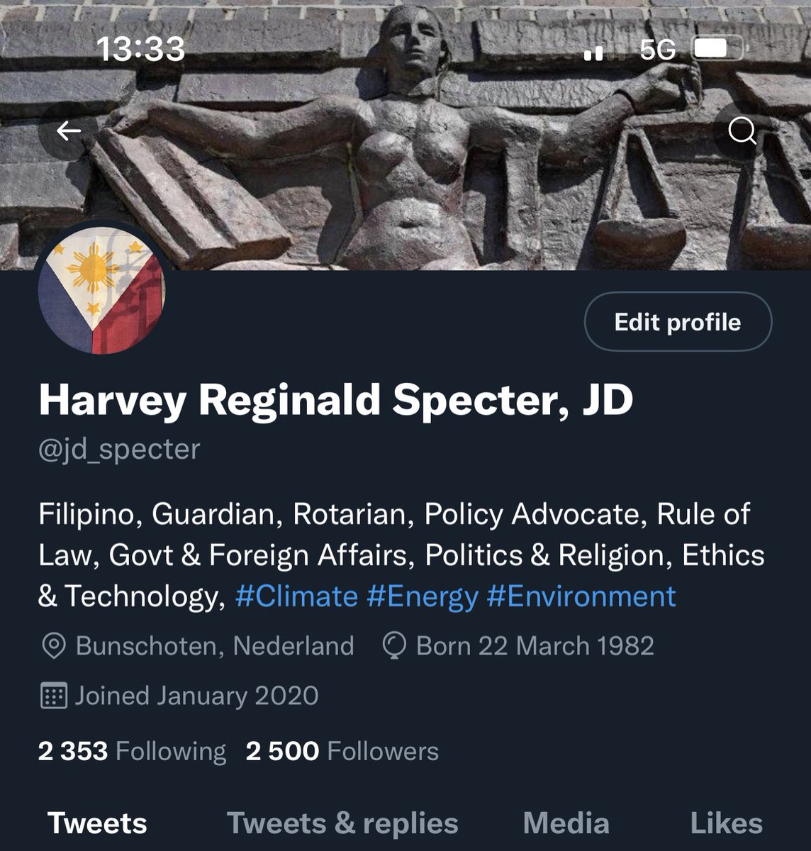 BothanPhl's tweet photo. My coming to twitter was a result of being confined to my home due to pandemic & thought of sharing life of my fur babies . As it turned out, I became more patriotic & a Filipino. Started off with 1 follower and now have reached 2,500. Thank you very much po! #UniteToRise 🇵🇭❤️💚 https://t.co/XaC8cGYFIk