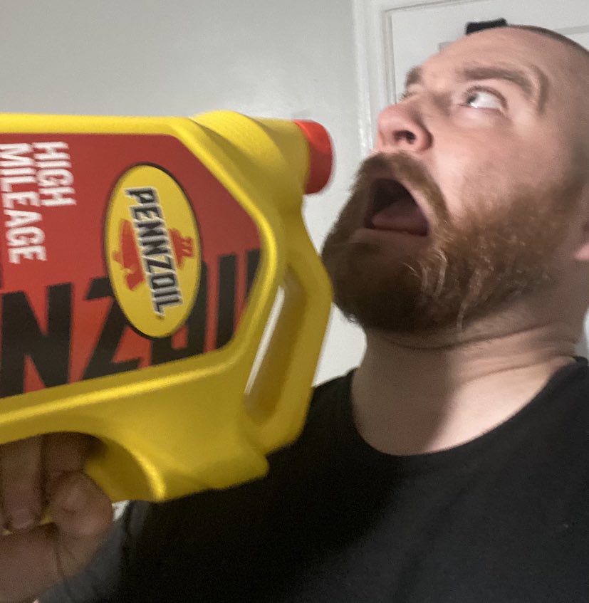 Back Stage With Spike tweet media