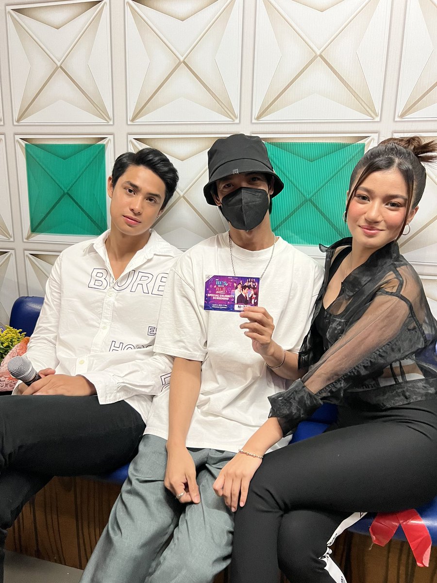 Hoooohaaaa! 🐻 Kitakits tayo sa #HesIntoHer Season 2 Special Celebrity Screening with <a href="/bellemariano02/">Belle Mariano</a> <a href="/donnypangilinan/">Donny</a> !

Labyu <a href="/keiaaemielle/">K E I A</a> ❤️

#DonBelle