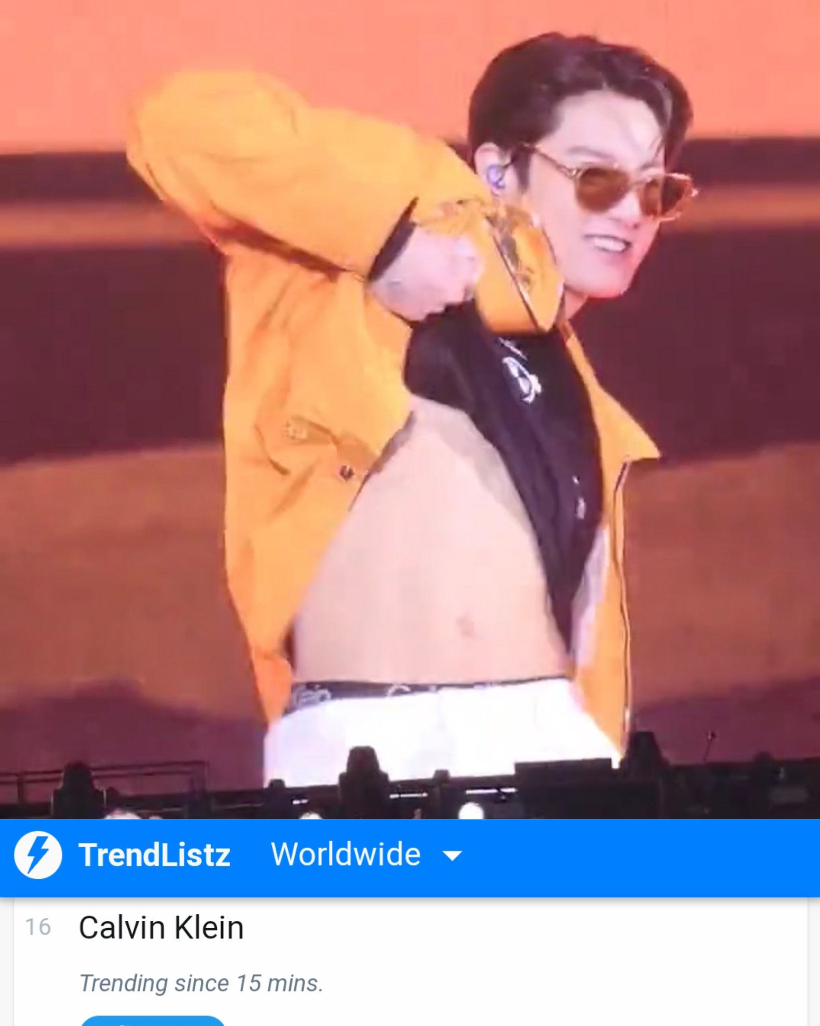 Jungkook SNS  on X: Calvin Klein has entered Worldwide trends after fans  spotted Jungkook wearing it while he was flashing his abs. As fans are  wishing for Jungkook to become a