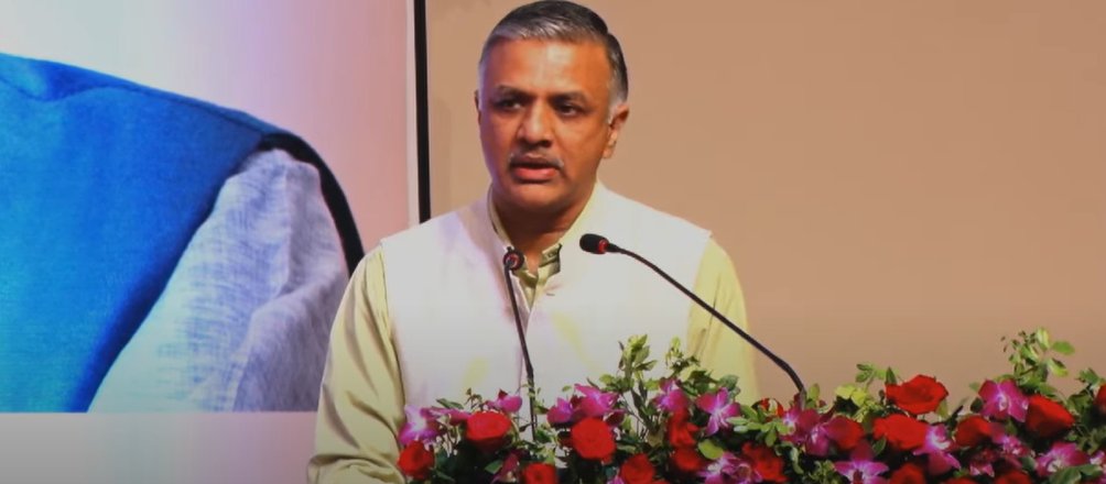 deptpesmp's tweet photo. हमारी ग्रामीण अर्थव्यवस्था द्वारा मध्यप्रदेश के विकास को उद्यमिता से ला सकें, इसके प्रयास लगातार  चल रहे हैं। यहां उपस्थित लोगों में से कई लोग यह बात जानते होंगे कि स्व-सहायता समूहों के माध्यम से ग्रामीण महिलाओं को आर्थिक समृद्धि मिली है: @AIGGPA उपाध्यक्ष प्रो. @Sachin_Chat https://t.co/TUhiBwCAQz