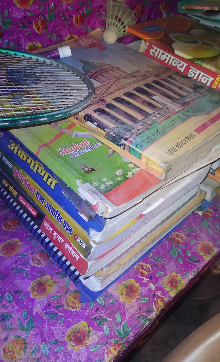 Aminkha99897213's tweet photo. #DECLAREUPSIRESULT
Raise Student voice for his future, they are afraid to his career, please listen to them
#DECLEAREUPSIRESULT 
@dgpup @Uppolice @CMOfficeUP @myogioffice @myogiadityanath https://t.co/FNctzhz3iC