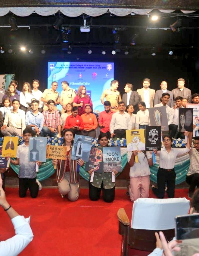 MNCDFbombay's tweet photo. Taking inspiration from our @CPMumbaiPolice @sanjayp_1 whose initiated a crackdown on Drugs.
On World Health Day, we organised an Anti Substance Abuse Campaign with @MumbaiPolice & Ors!
We were represented by our Founder Advocate Trivankumar Karnani on the dias. #ChooseNotToUse https://t.co/GW1PwQEzOq