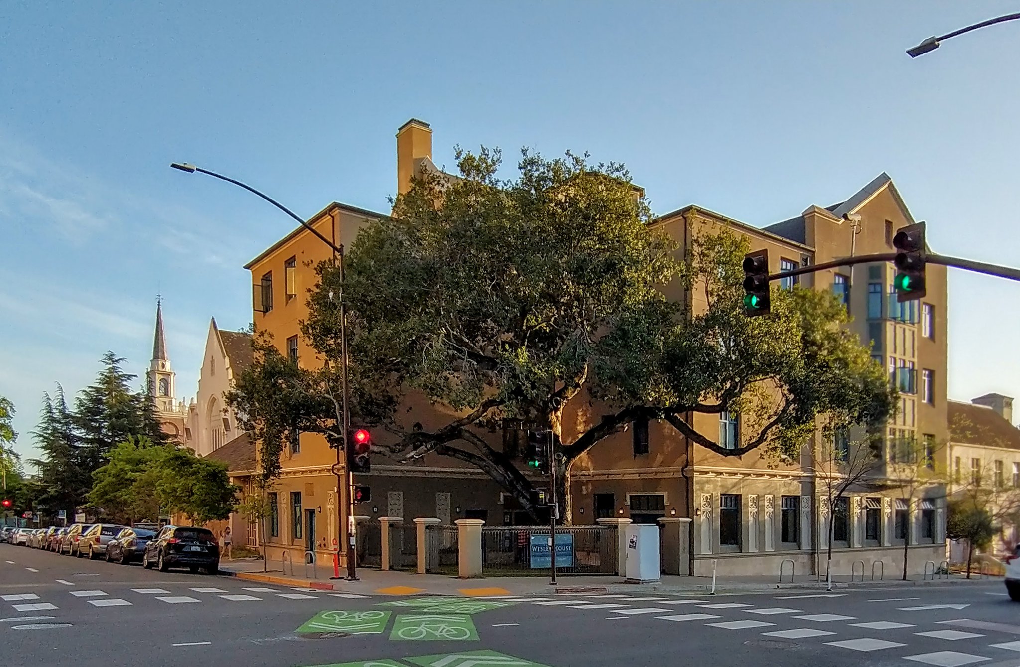 Alfred Twu on Twitter "speaking of churchinspired architecture on