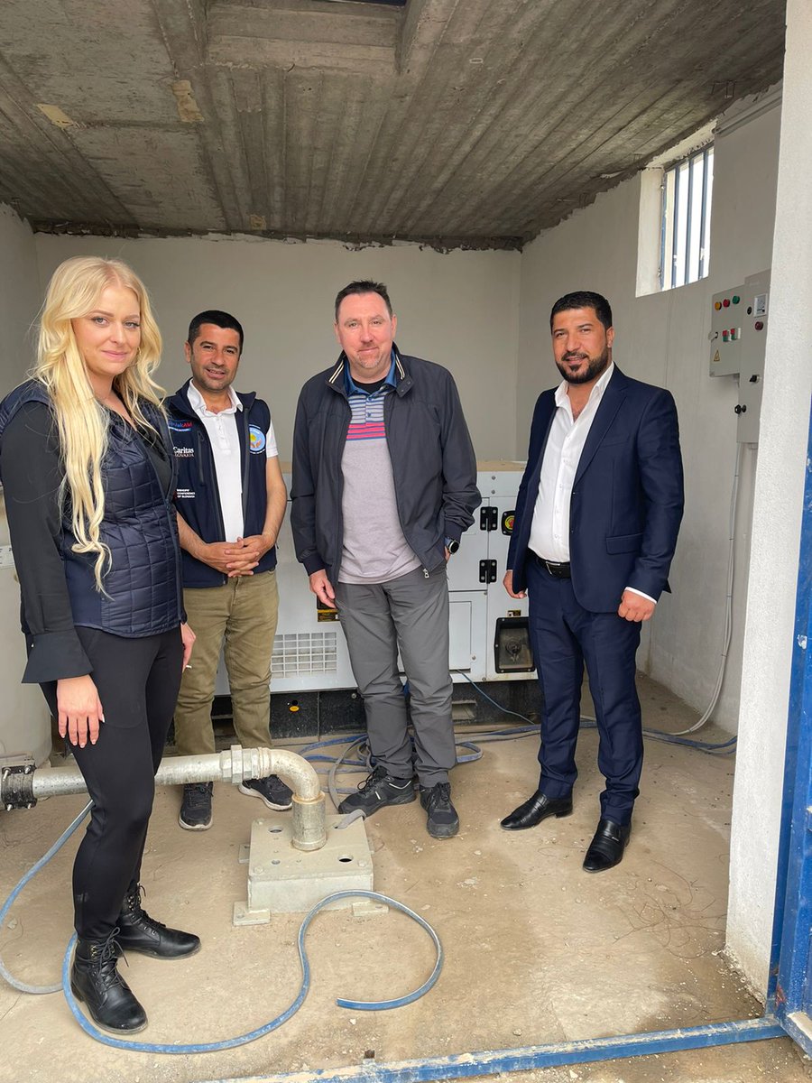 CZinErbil's tweet photo. I spent a heart touched Friday in #BeautifulKRI accompanied by #ShingalaAzad. Visiting Kurdish villages and talking with a lot of people. Thank you, Sharka😘(Czech amazing woman living in #BeautifulKRI) https://t.co/0OO5MOor08