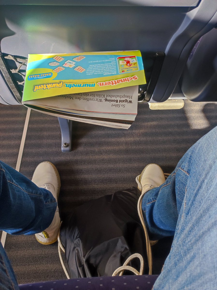 rockebey's tweet photo. <--- #OntheTrainAgain https://t.co/NvvNCLQm1s