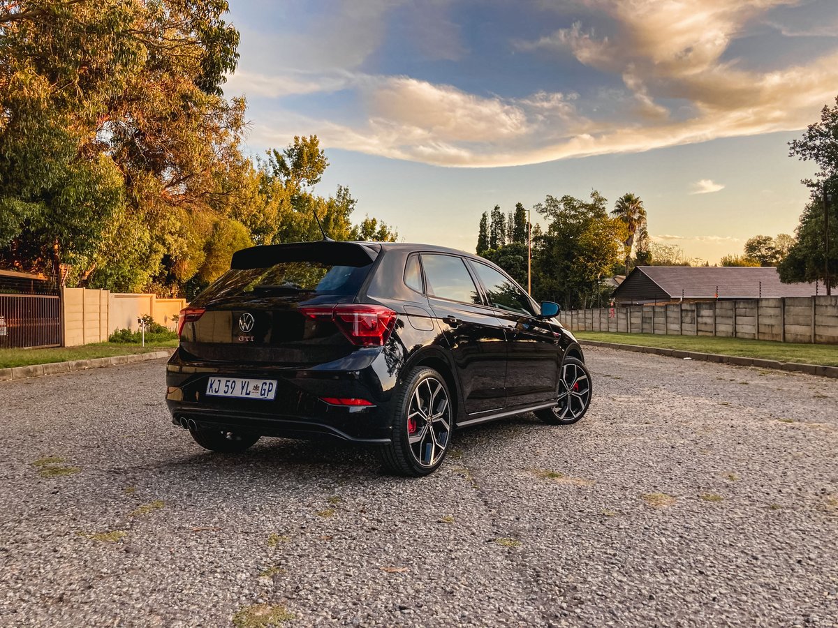 khuleonwheels's tweet image. Turning up the heat this weekend is the face-lifted VW Polo GTI that we welcome with warm hands from its heated steering. Powering the GTI is a 2.0l turbocharged, 4-Cylinder petrol engine that pushes out 147kW/320 Nm and will do a claimed... #NewVolkswagenPolo #PoloGTI