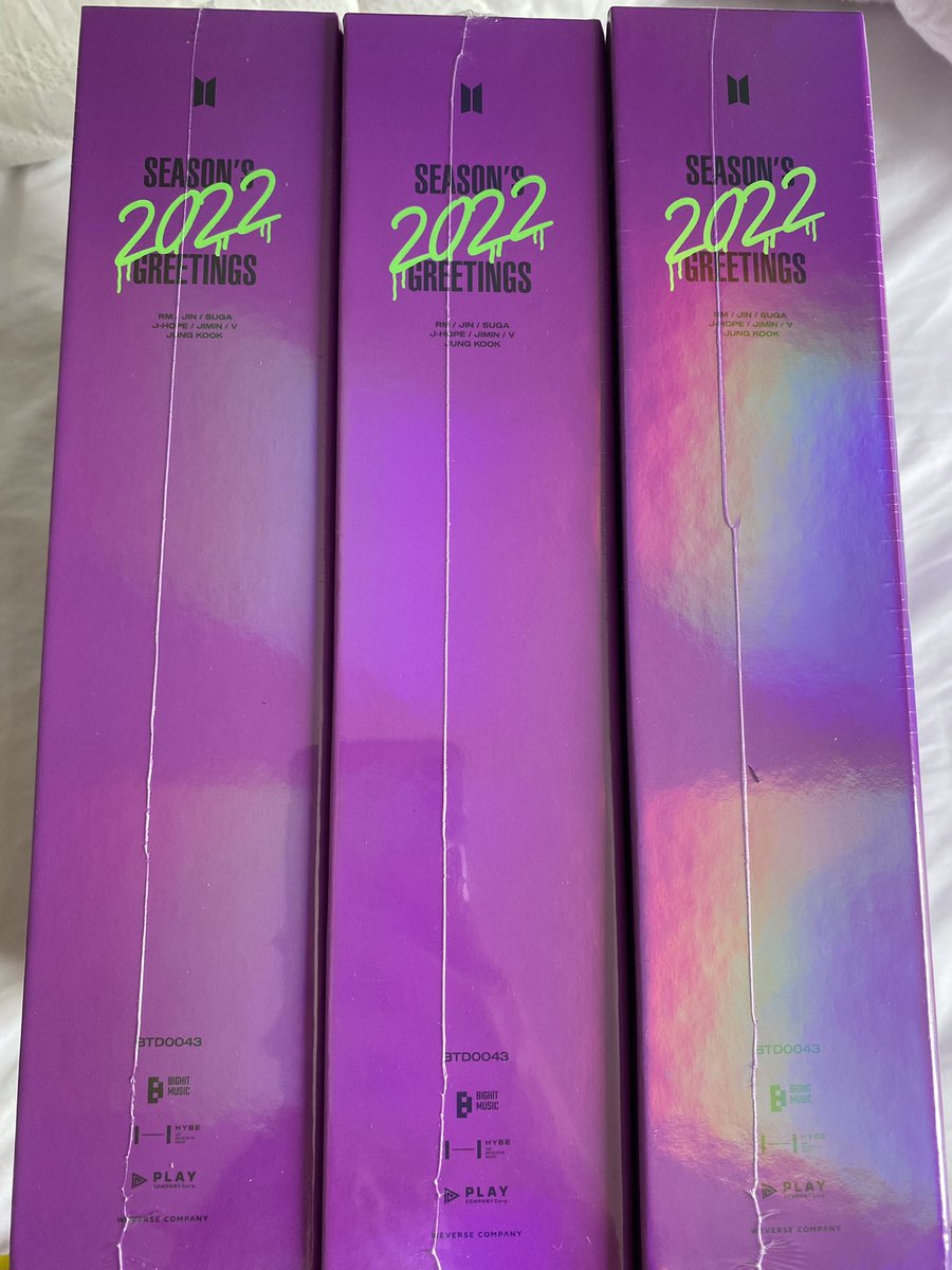 KosmoPH's tweet photo. wts lfb ph

BTS Seasons Greetings 2022 Sealed

Price: PHP ₱2590 + LSF

— onhand &amp; ready to ship
— all item in good condi
— 3 slots 

🧾: gcash, bpi
📦: sh0pee, ggx, j&amp;t

t. Bangtan army rm jin suga jhope jimin v jk https://t.co/02ciJAwe1H