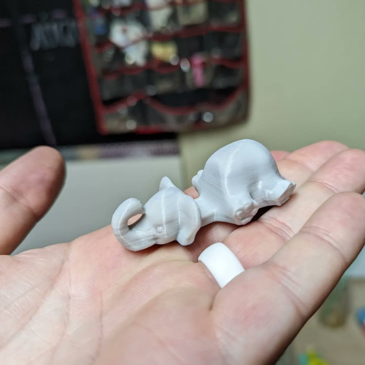 After finally getting my 3D printer properly levelled I have a successful print 😁

It's an elephant cellphone stand

#ender #ender3 #3dprinting #3dprint #elephant #cellphone #cellphonestand