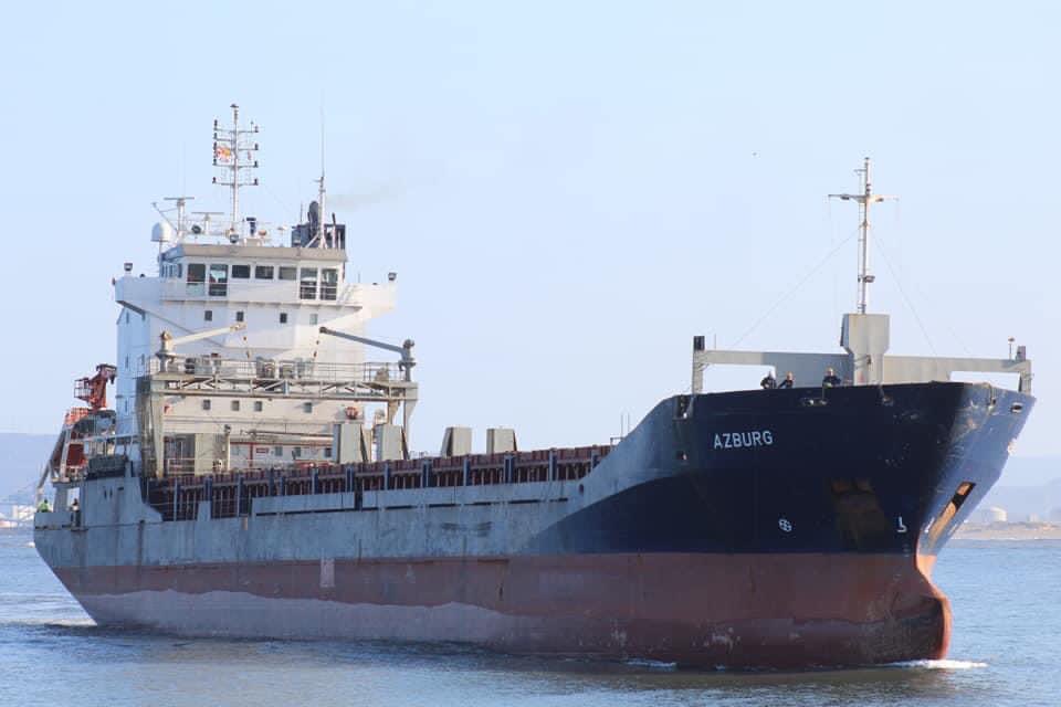 hoffmannoliv1's tweet image. Heard about the news of Azburg being struck and sunk in Mariupol... loved seeing her rather dramatic entrance to Hartlepool last year.  #azburg #sunk #7NEWS #bbcnews 

Hoping for the safety of the crew on board her.