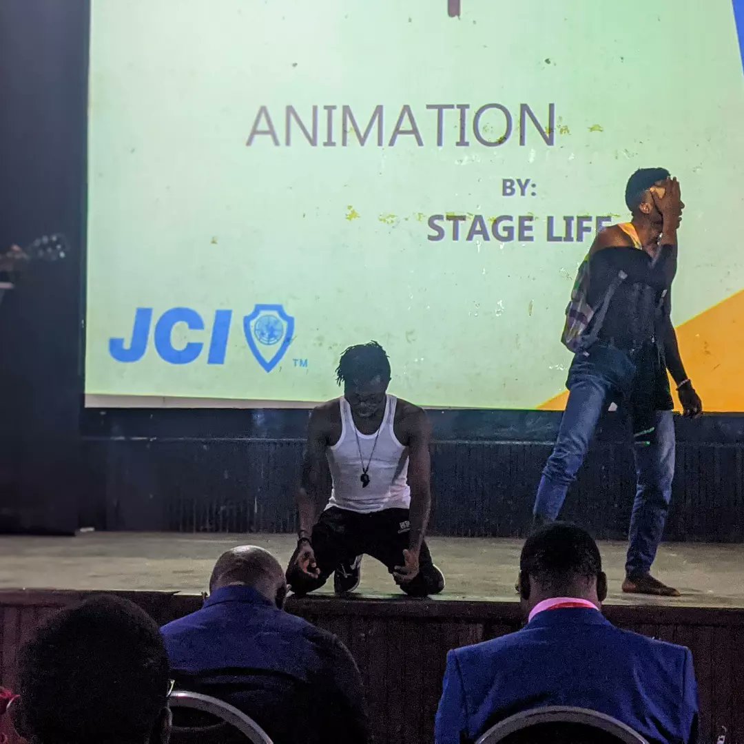 StageLife237's tweet photo. Performing last night at @jcileaders's National council opening ceremony 2022 with @StageLife237 
#peace #art4change #artivism #spokenwordpoetry #artsandculture #arts4development #Cameroun #stopthewar #EndAnglophoneCrisis #goetheinstitut #poetrycommunity #UNESCO #USembassy https://t.co/OW9RBINL0j