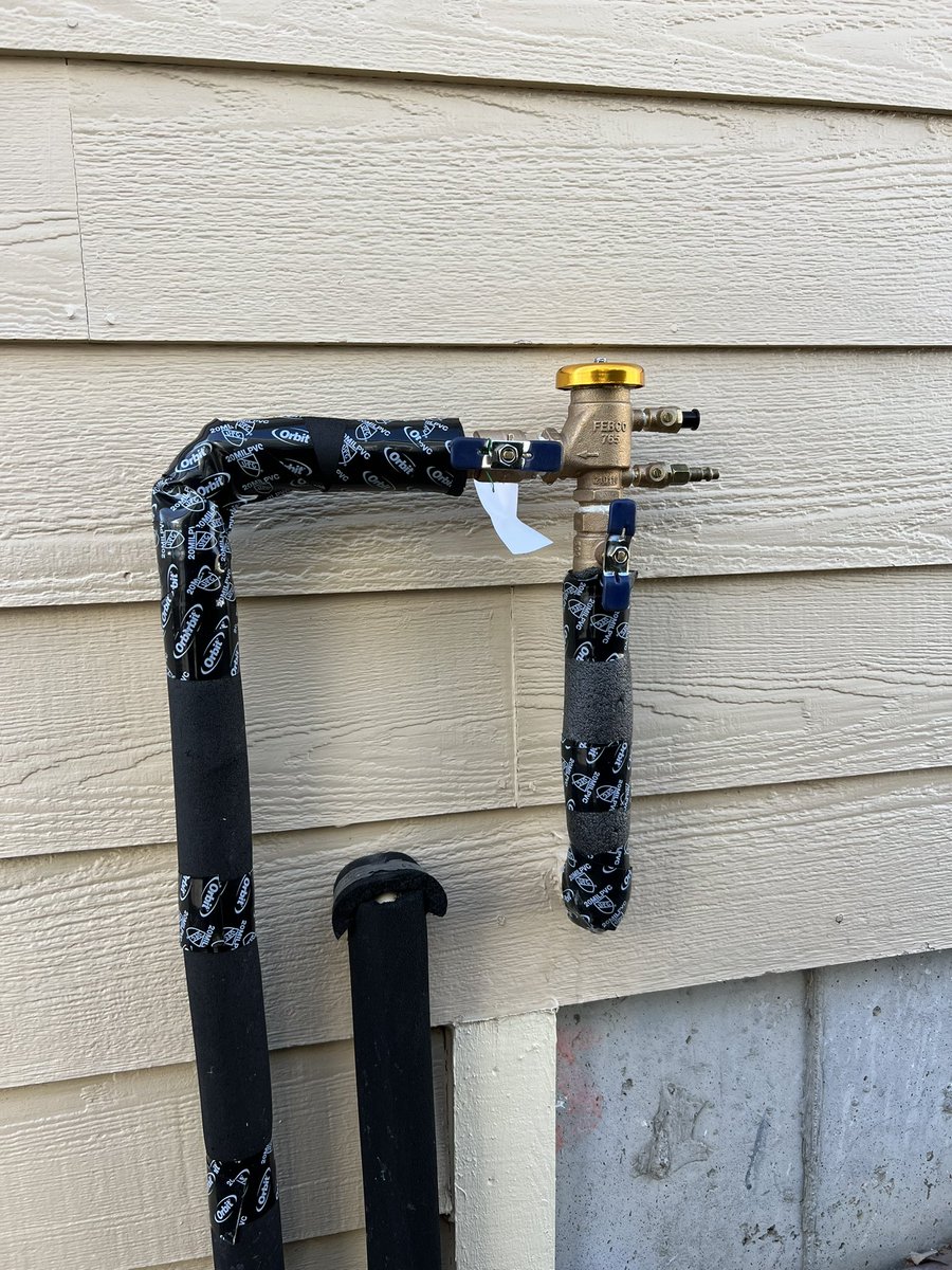 MCSBuild's tweet image. The only way to remove the #rusty #copperpipe and use again with the new #pvb #backflowpreventer is use @pipevise #pipevise 🔧 #irrigationsystem 💦 #highlandsranchcolorado
