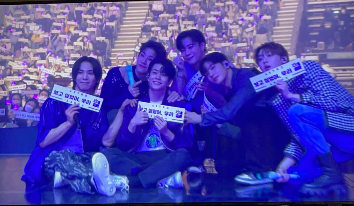 aorlymommy's tweet photo. Stage สุดท้ายครบ 6 คนก่อน MJ เข้ากรม ต้นเดือน พ.ค. นี้ ฮือ ใจหาย น้ำตาไหลตามเลย😭😭😭
Love you all ASTRO! 💜💜💜💜💜💜🥰
You’ll be missed!! MJ 💜
#ASTROAROHAFestival2022 #GATE6 #AROHA #ASTRO #AAF2022 #AAF6 #아스트로 #MJ #JINJIN #CHAEUNWOO #MOONBIN #ROCKY #YOONSANHA https://t.co/JL0gJnOOVi