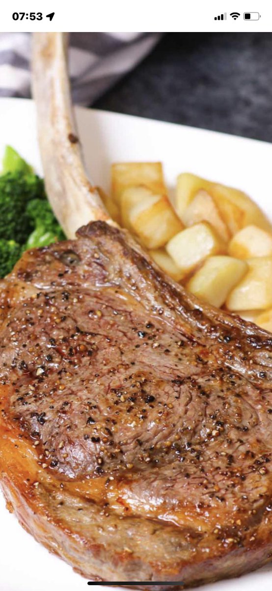 EASTER STEAKS SPECIAL 
LONG BONE TOMAHAWK STEAKS 32-38 oz 
£20 £20 each FOR THE SUPER STEAK