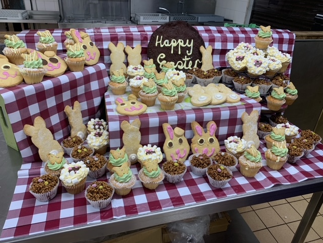 BohuntSchool's tweet photo. 🐰✨ Some of the delicious Easter treats available in our canteen to celebrate Easter on the last day of term...Yum! ✨🐰

#EnjoyRespectAchieve #EasterTreats #Yum https://t.co/SWbb2NcqW8