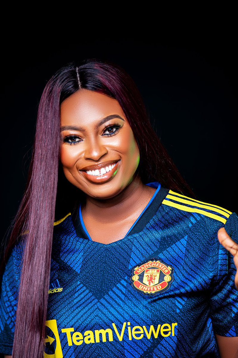 GHRedDevils's tweet photo. Happy birthday @Reen96314350 🎉🎁🎊🎂🎈
Perfect gift for today will be an away win at Goodison Park. This smile won’t fade away today. #mufc #GHRedDevils #GhanaRedDevils https://t.co/qmlxvCMCDE